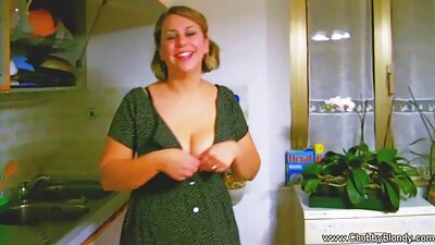Anna de vídeo pornô homem e mulher fazendo sexo costas e brincando com sua buceta antes de ser fodida