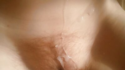 Esposa ruiva sexy mostrando sua bunda grande vídeo pornô de mulher transando com homem