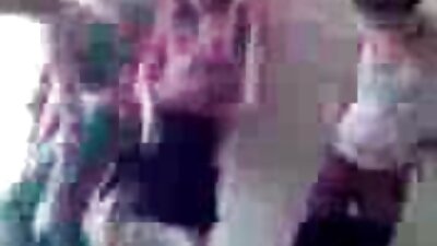 Vídeo vídeo pornô de mulher fazendo sexo de boquete lindo de loira peituda